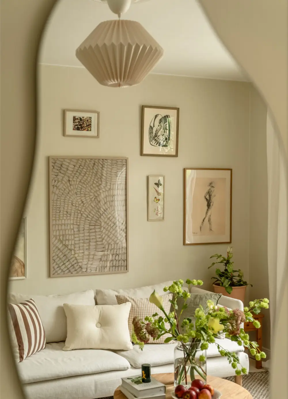 A Dividing Wall with Flea Market Windows Creates a Cozy Sleeping Niche in this Apartment 12 light-filled-turn-of-the-century-apartment-stockholm-nordroom