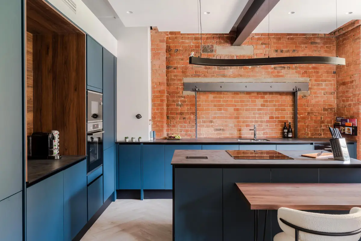Crittall Windows and Exposed Brick Define This East London Apartment 4 modern-industrial-apartment-warehouse-conversion-london-nordroom