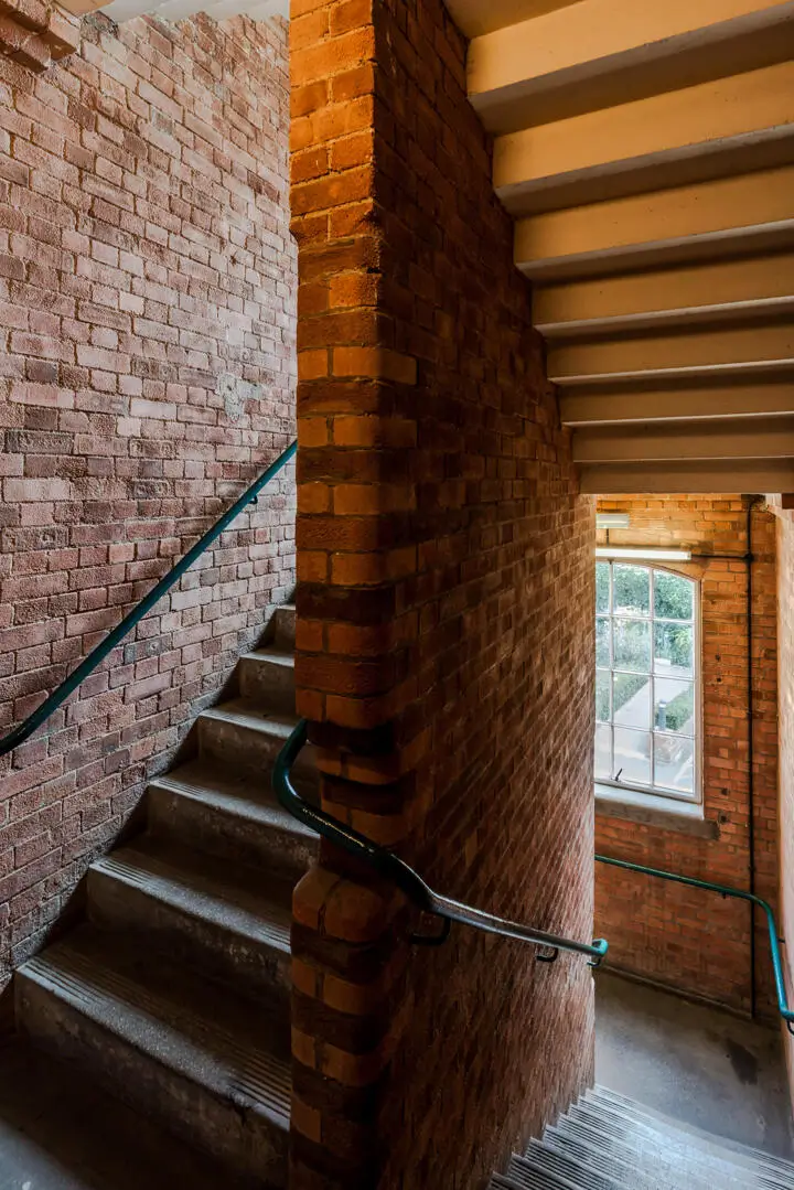 Crittall Windows and Exposed Brick Define This East London Apartment 16 modern-industrial-apartment-warehouse-conversion-london-nordroom