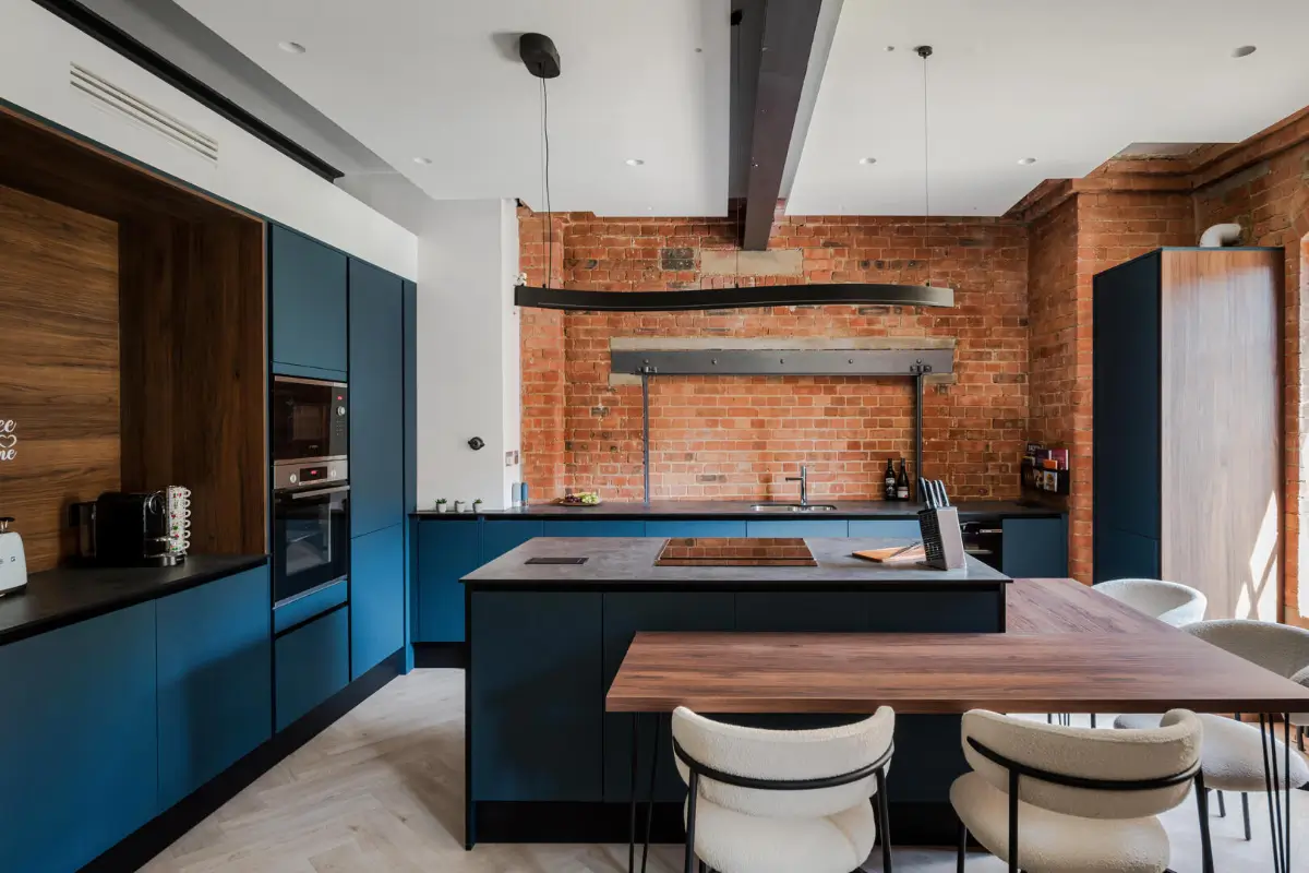 Crittall Windows and Exposed Brick Define This East London Apartment 3 modern-industrial-apartment-warehouse-conversion-london-nordroom