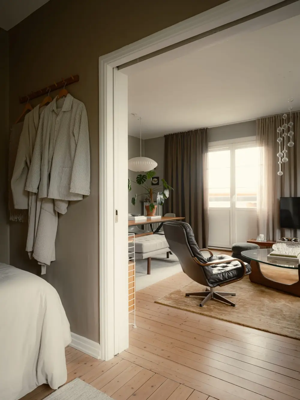 Muted Gray and Ochre Tones in a 1920s Swedish Apartment 12 muted-tones-1920s-apartment-gothenburg