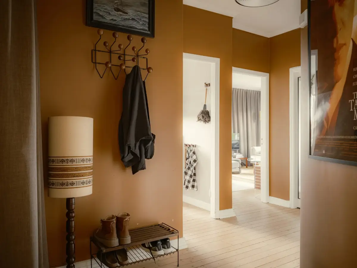 Muted Gray and Ochre Tones in a 1920s Swedish Apartment 23 muted-tones-1920s-apartment-gothenburg
