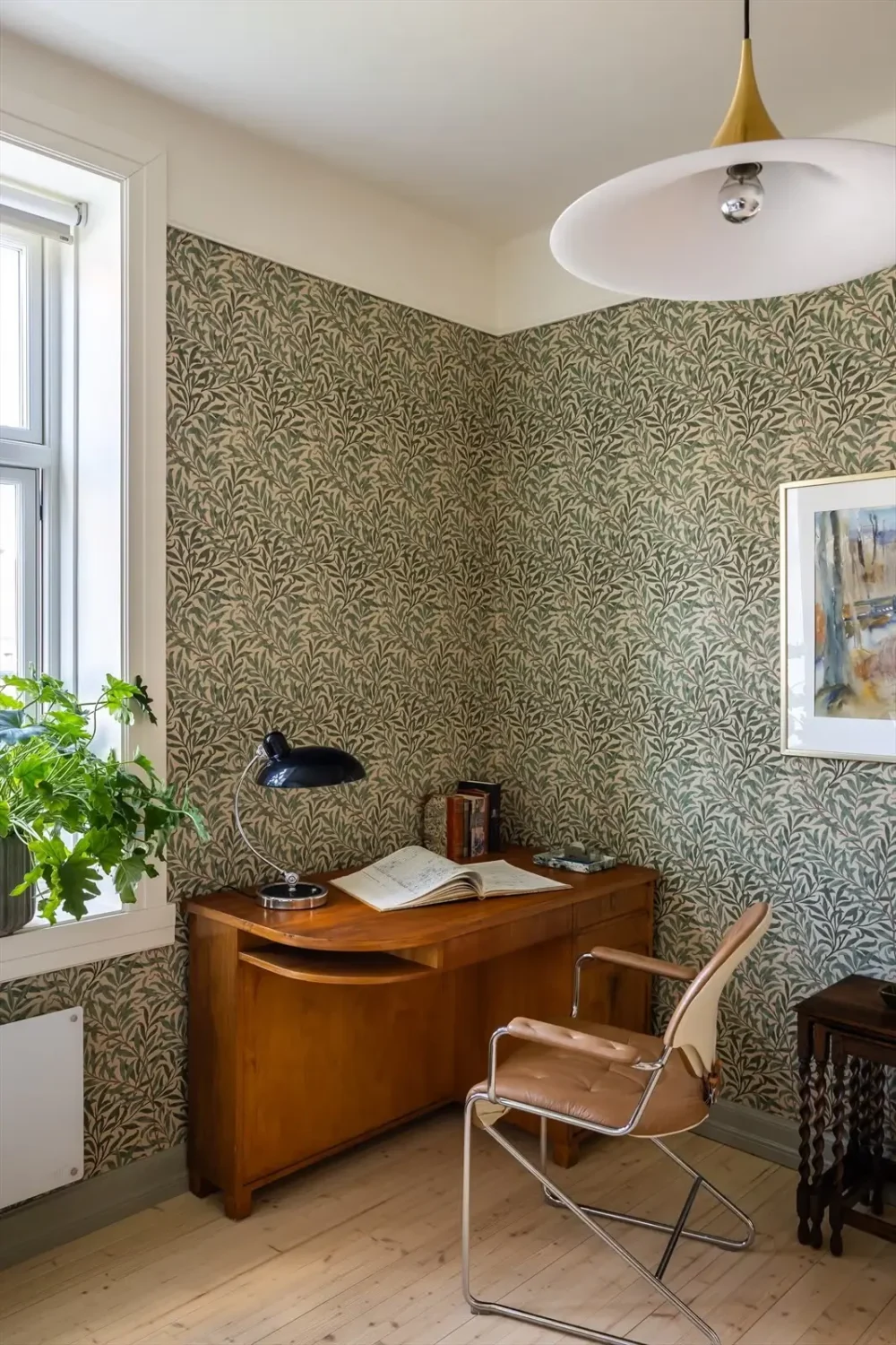 A Classic Nordiska Kök Kitchen & William Morris Wallpaper in an Oslo Apartment 17 nordiska-kök-kitchen-classic-elements-oslo-apartment