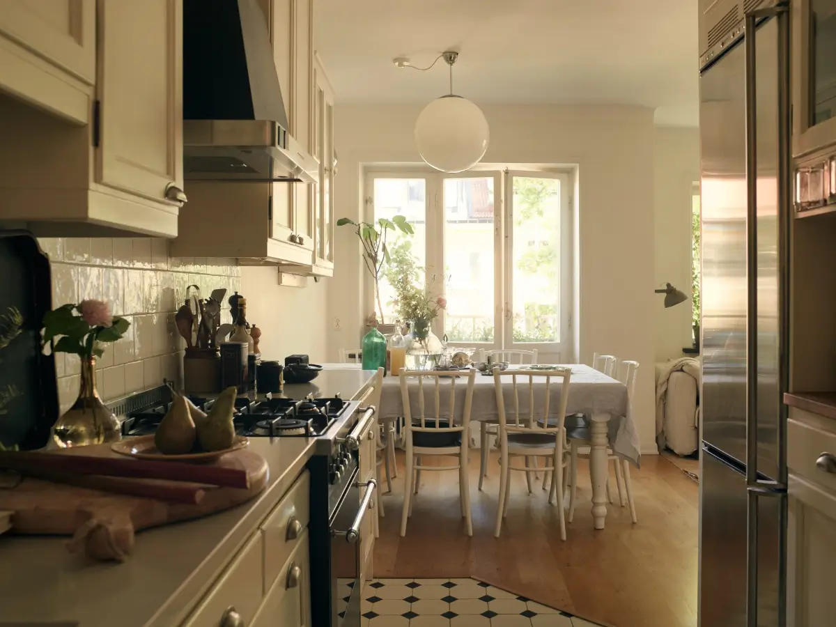 A French-Style Kitchen, Cozy Nooks, and Soaring Ceilings in a Stockholm Duplex 5 paris-inspired-interiors-duplex-attic-apartment-stockholm-nordroom