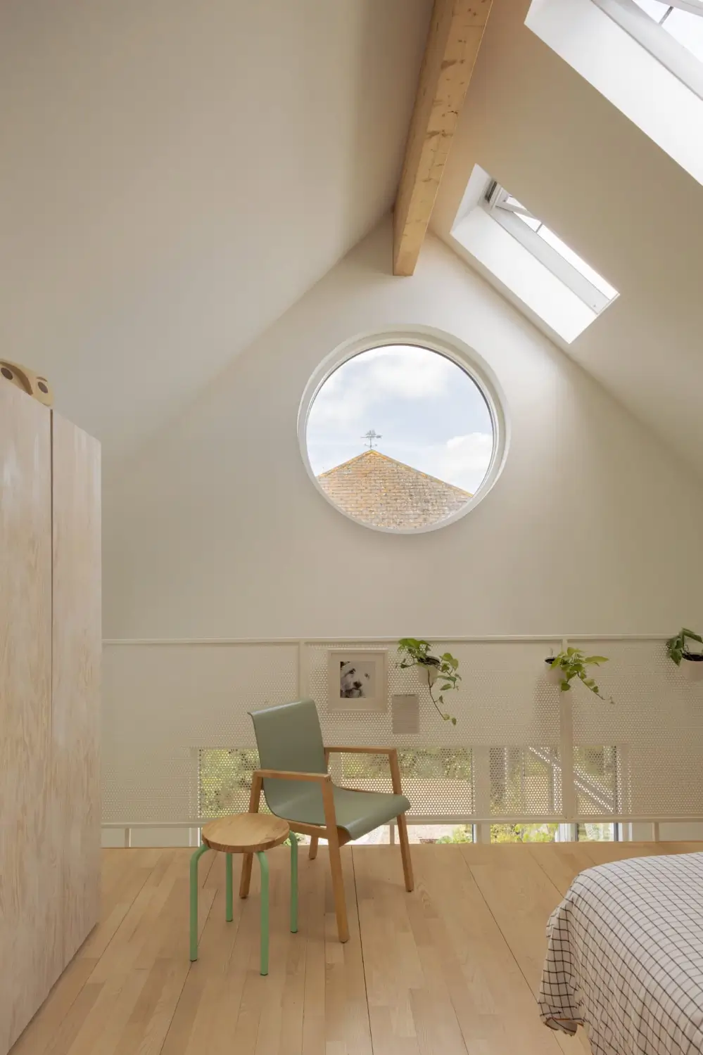 A Pink Kitchen Adds a Cheerful Note to this Light-Filled Modern Home 26 pink-kitchen-modern-loft-style-house-waterside-village-england-nordroom