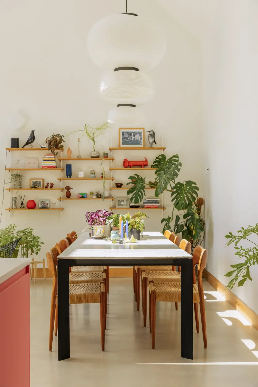 A Pink Kitchen Adds a Cheerful Note to this Light-Filled Modern Home 13 pink-kitchen-modern-loft-style-house-waterside-village-england-nordroom