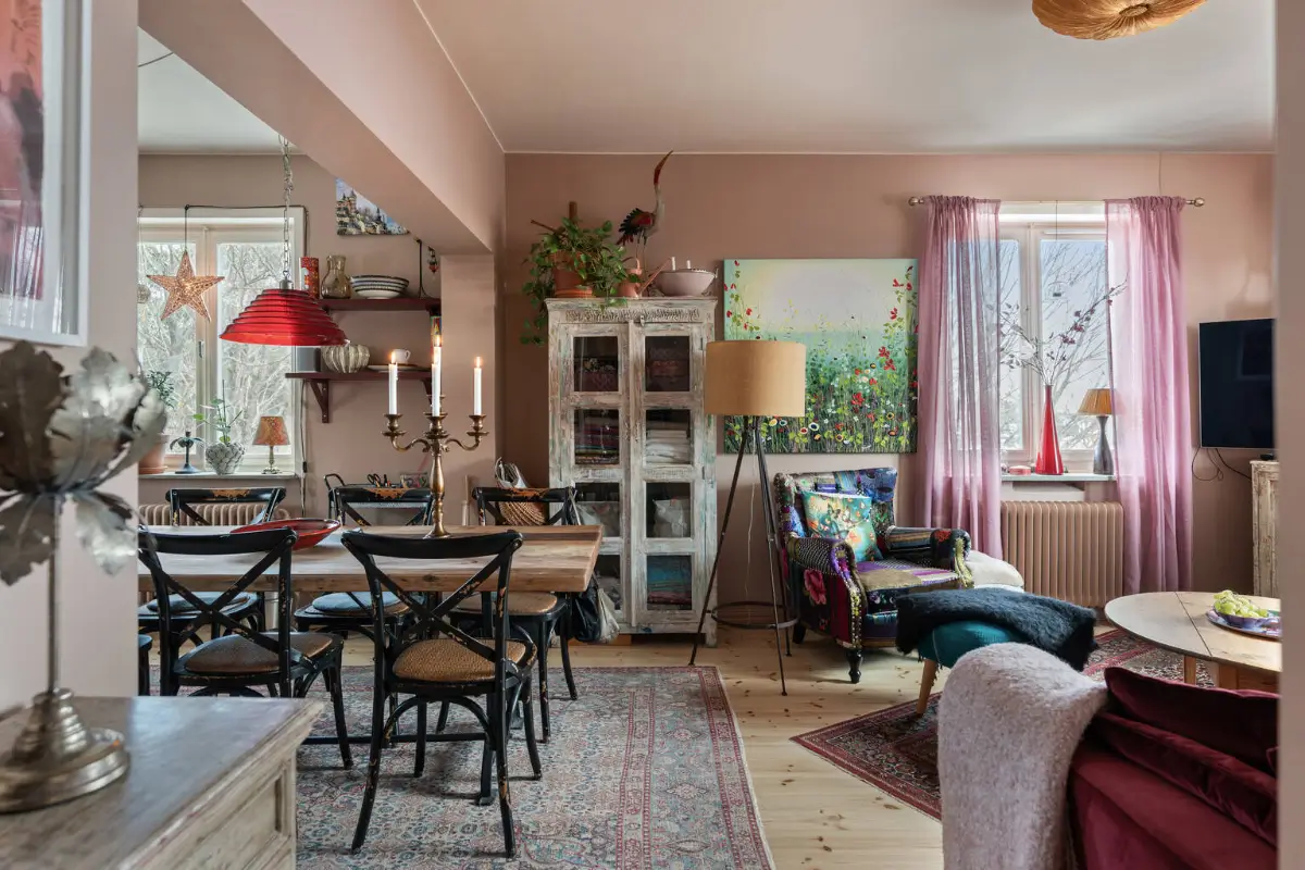 A Dark Pink County-Style Kitchen in a 1940s Stockholm Apartment 9 pink-stockholm-apartment-country-style-kitchen