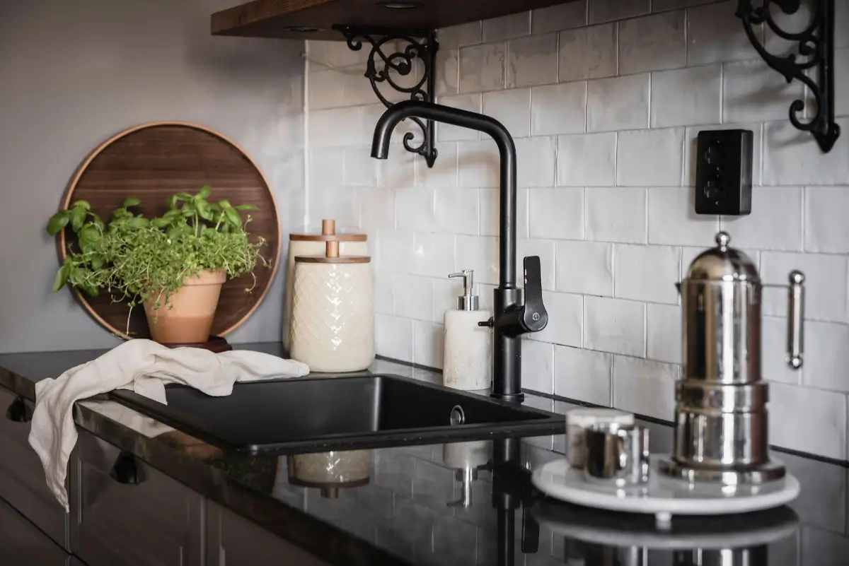 Before & After: A New Life for a 1920s Gothenburg Apartment 9 renovated-1920s-apartment-gothenburg-nordroom