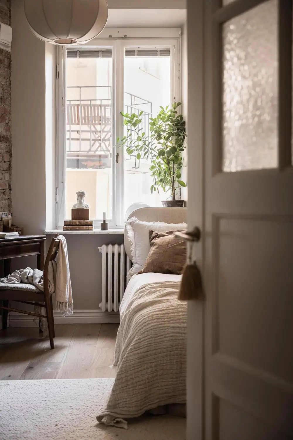 Before & After: A New Life for a 1920s Gothenburg Apartment 27 renovated-1920s-apartment-gothenburg-nordroom