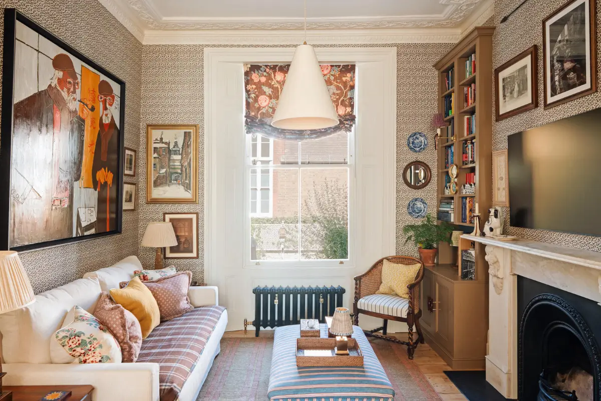 This Notting Hill Townhouse Is Filled With Color and Victorian Charm 8 renovated-early-victorian-townhouse-london