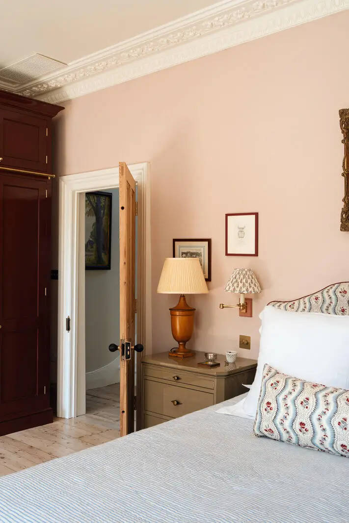 This Notting Hill Townhouse Is Filled With Color and Victorian Charm 22 renovated-early-victorian-townhouse-london