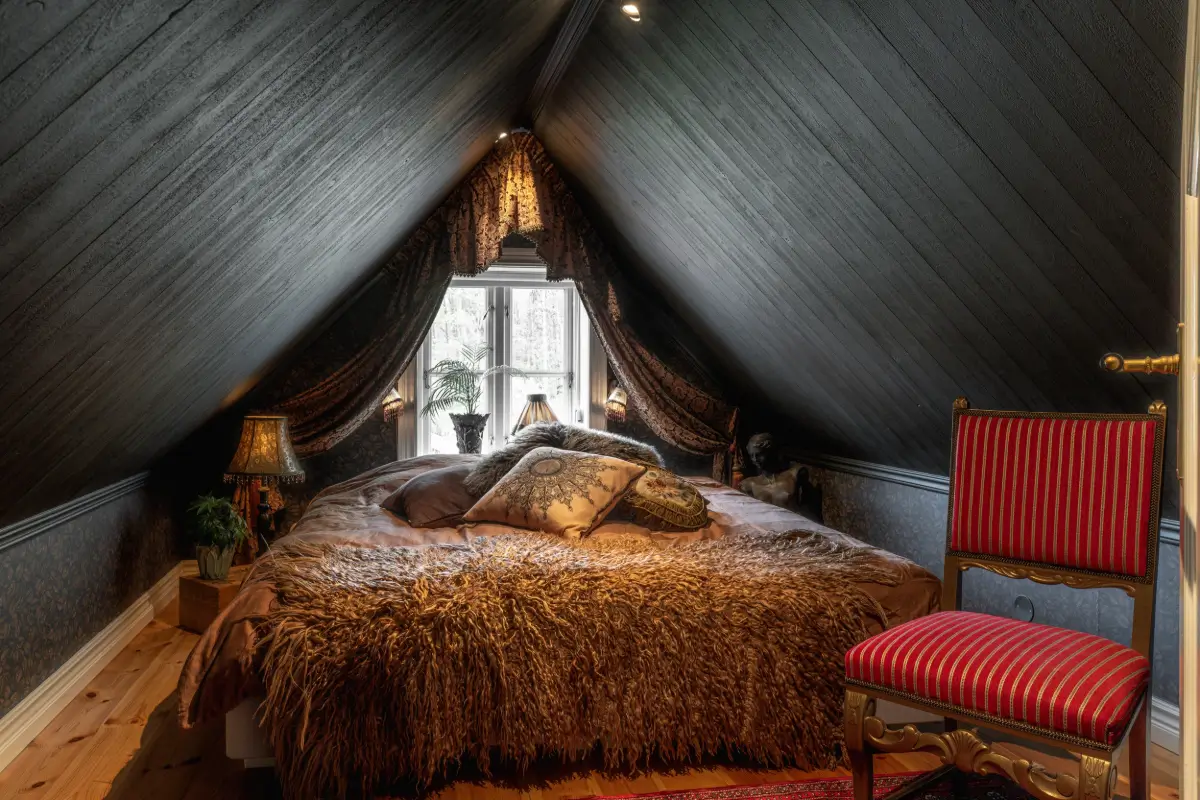 Rustic Interiors in a Well-Preserved Early 19th-Century Swedish Cottage 20 rustic-interiors-swedish-country-house-nordroom