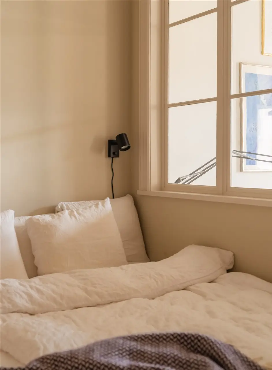 A Small, Characterful, and Well-Planned Stockholm Apartment 14 small-apartment-turn-of-the-century-building-stockholm-nordroom
