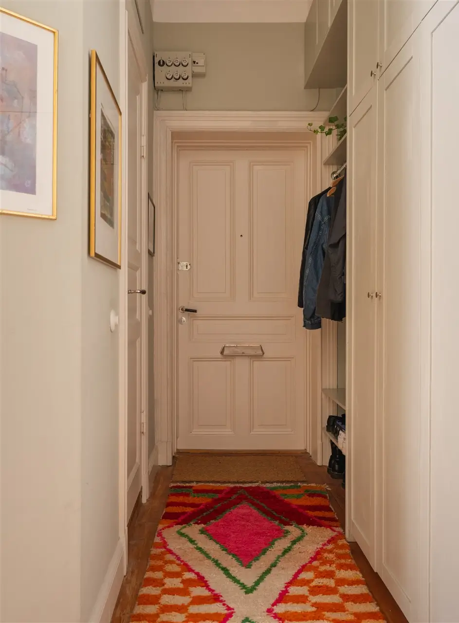 A Small, Characterful, and Well-Planned Stockholm Apartment 19 small-apartment-turn-of-the-century-building-stockholm-nordroom