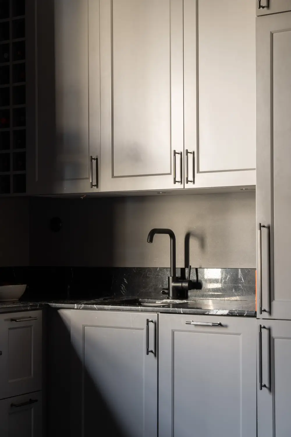 A Small Dark Gray Stockholm Apartment with Period Features and Smart Storage 9 small-color-drenched-gray-apartment-stockholm