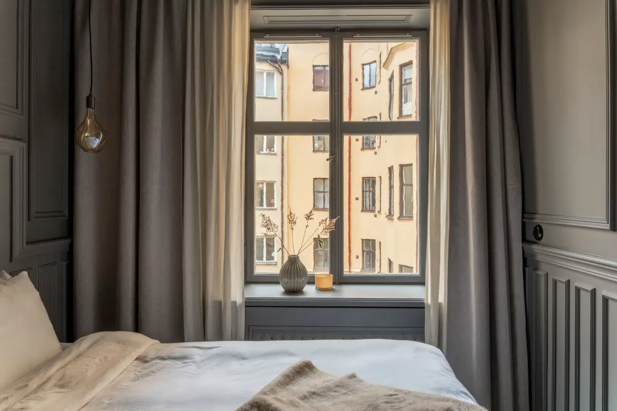 A Small Dark Gray Stockholm Apartment with Period Features and Smart Storage 18 small-color-drenched-gray-apartment-stockholm