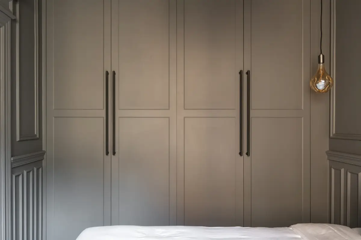 A Small Dark Gray Stockholm Apartment with Period Features and Smart Storage 21 small-color-drenched-gray-apartment-stockholm