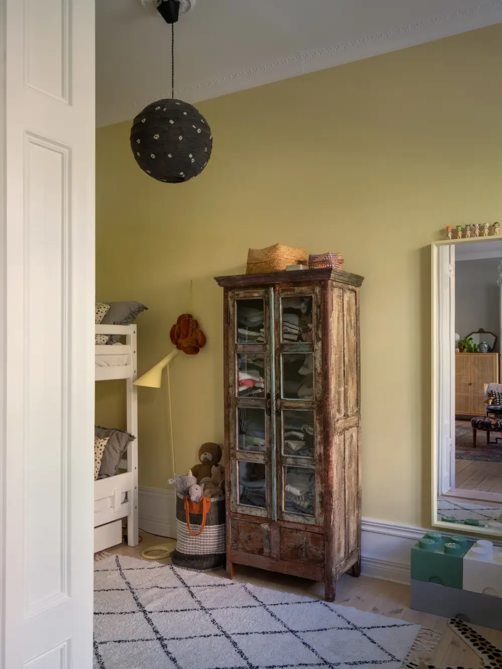 An Elegant Late 19th-Century Apartment in Stockholm 22 spacious-well-preserved-1880s-apartment-stockholm-nordroom