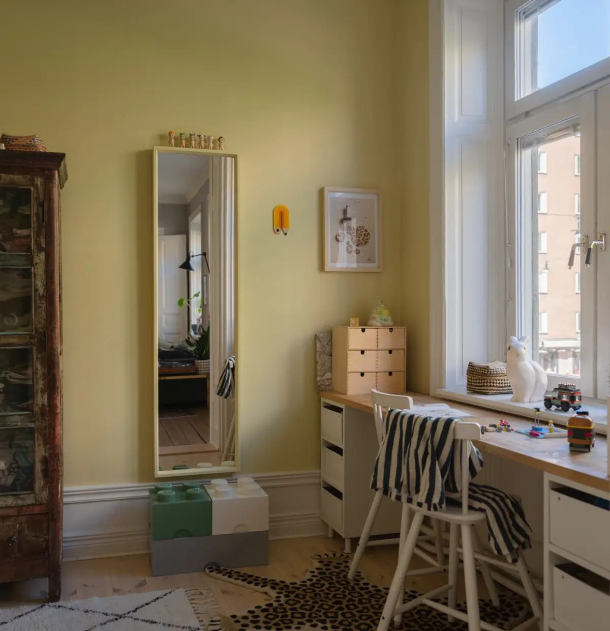 An Elegant Late 19th-Century Apartment in Stockholm 20 spacious-well-preserved-1880s-apartment-stockholm-nordroom