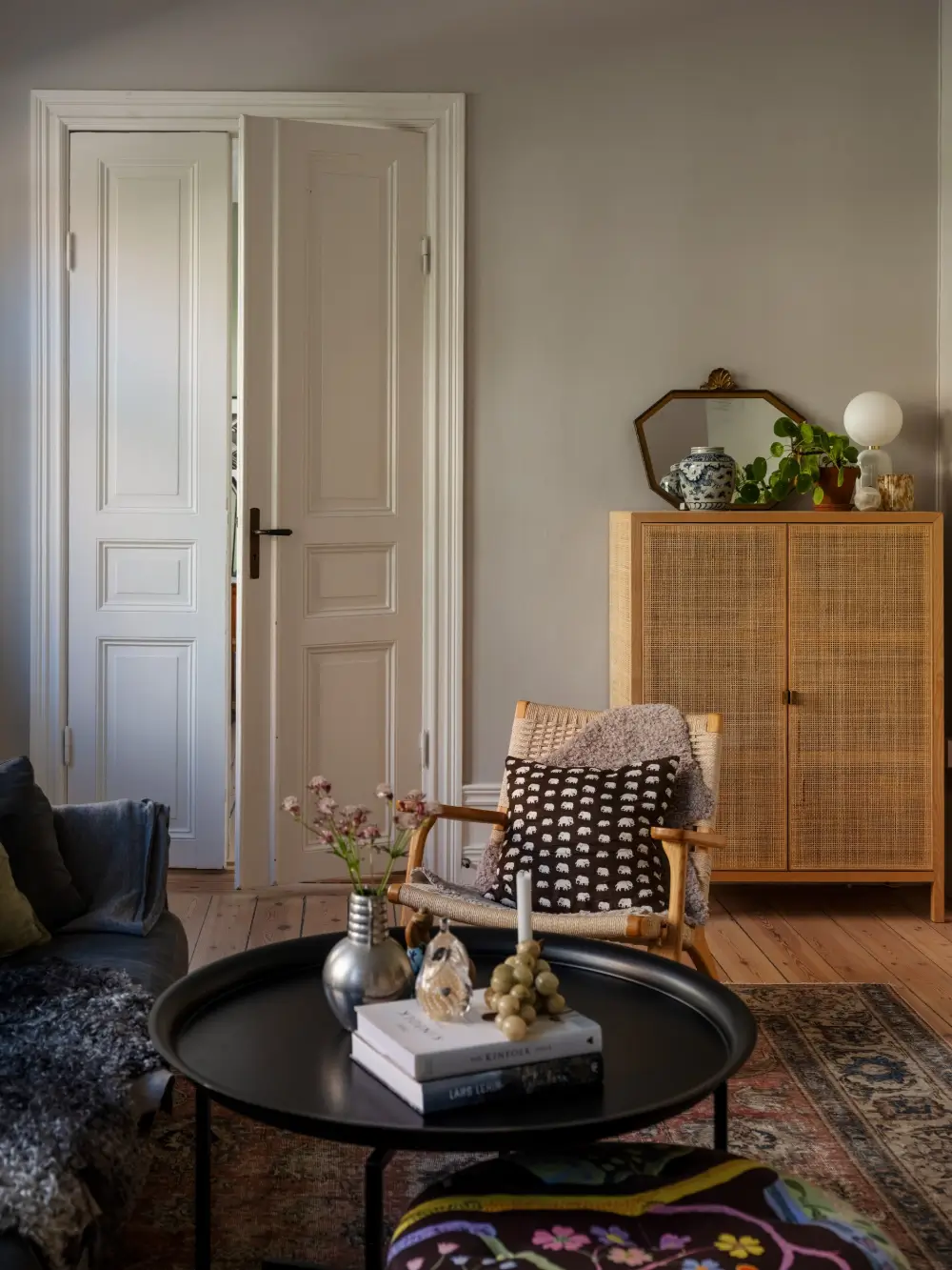 An Elegant Late 19th-Century Apartment in Stockholm 13 spacious-well-preserved-1880s-apartment-stockholm-nordroom