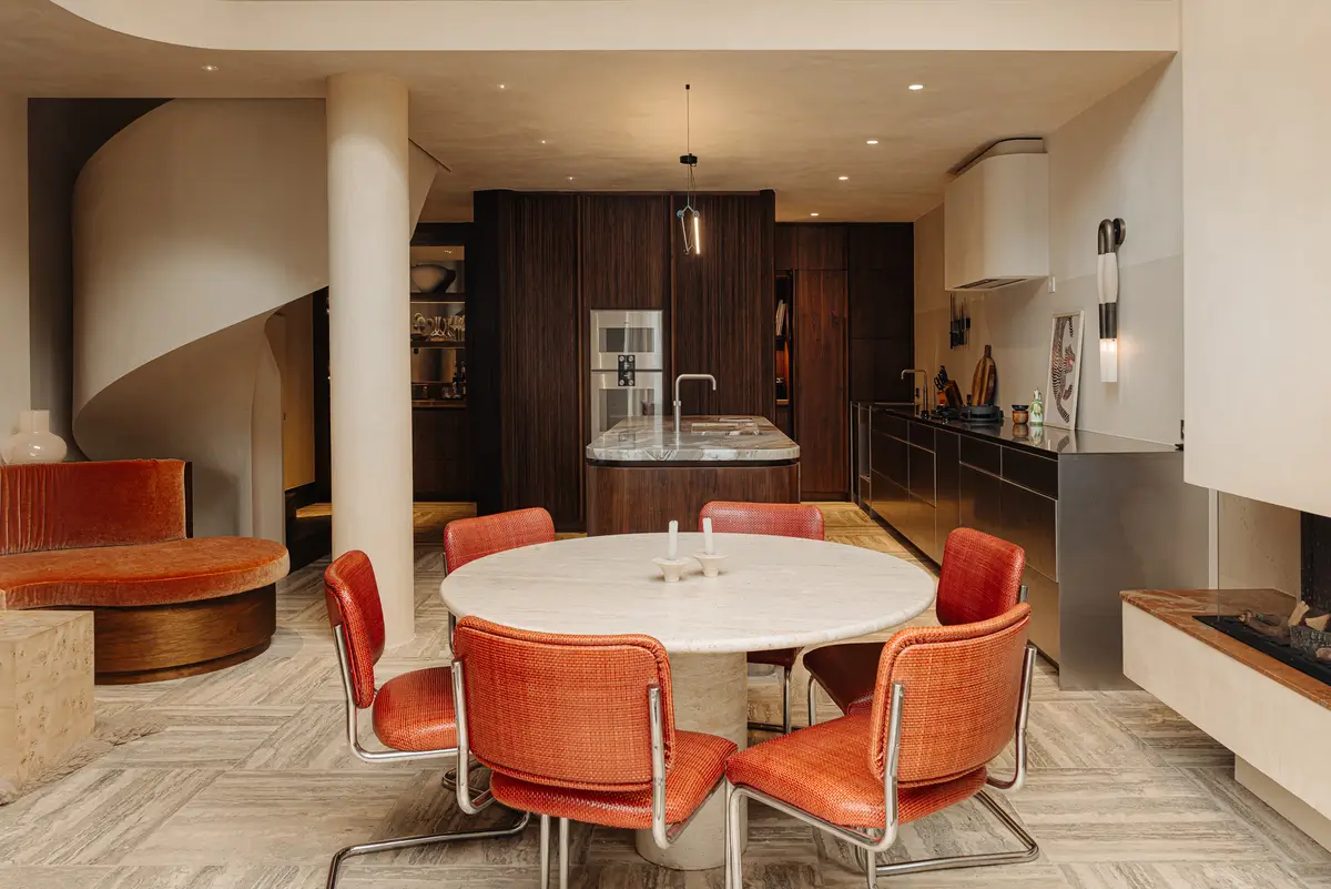 Curved Forms and Custom Joinery in a Chic Amsterdam Townhouse 8 architect-designed-early-20th-century-family-townhouse-amsterdam