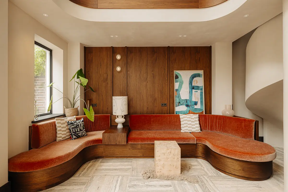 Curved Forms and Custom Joinery in a Chic Amsterdam Townhouse 5 architect-designed-early-20th-century-family-townhouse-amsterdam