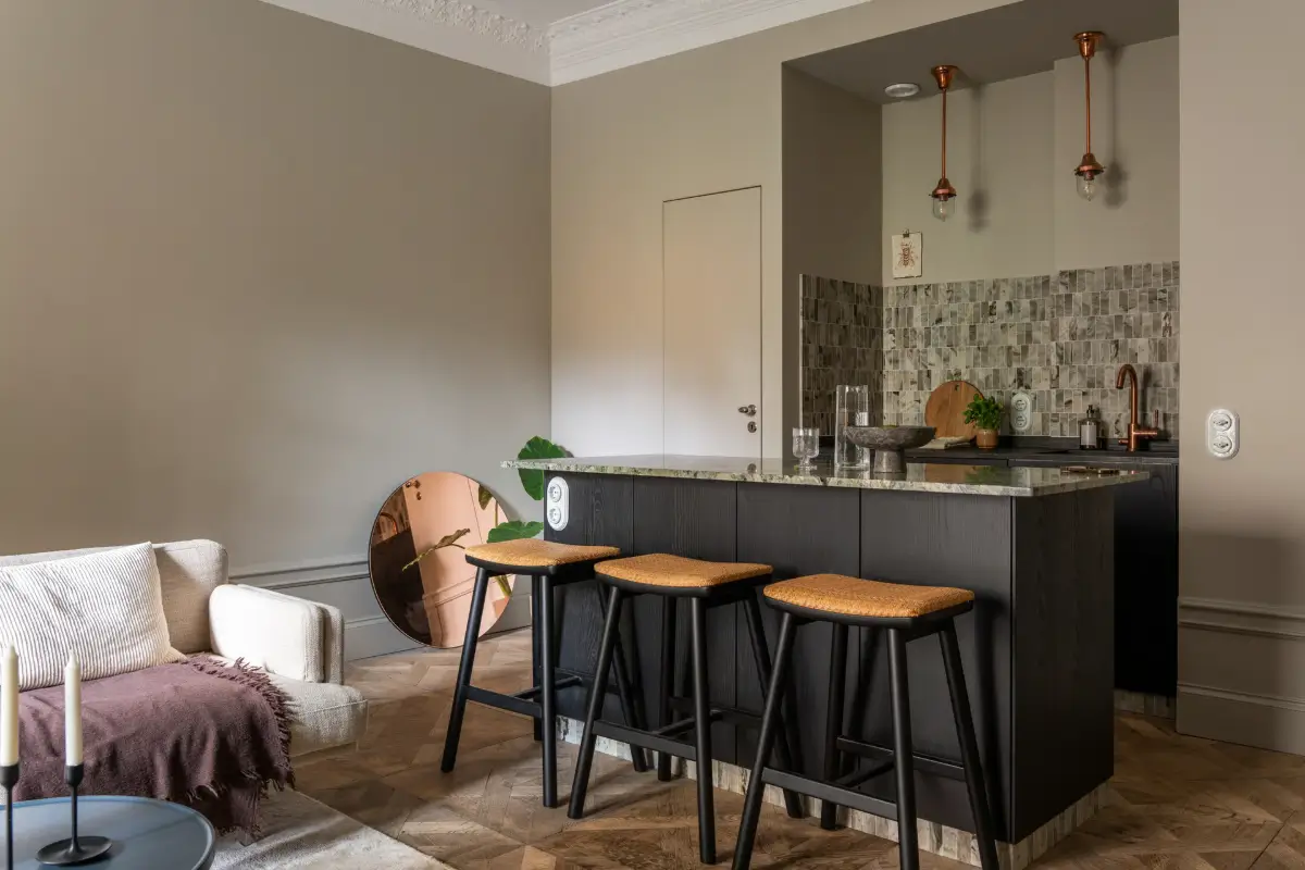 Before & After: Swedish Marble and Muted Tones in a Small Courtyard Apartment 12 before-after-small-ground-floor-apartment-early-20th-century-stockholm
