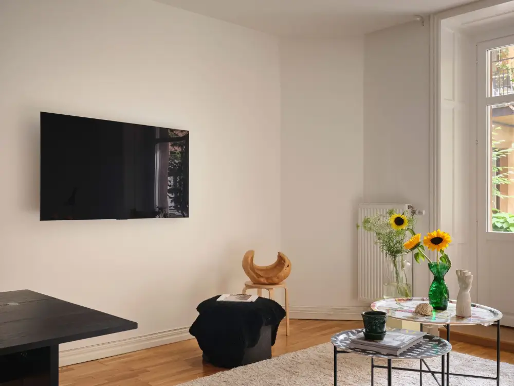 Before & After: Swedish Marble and Muted Tones in a Small Courtyard Apartment 42 before after small stockholm apartment5 Before & After: Swedish Marble and Muted Tones in a Small Courtyard Apartment