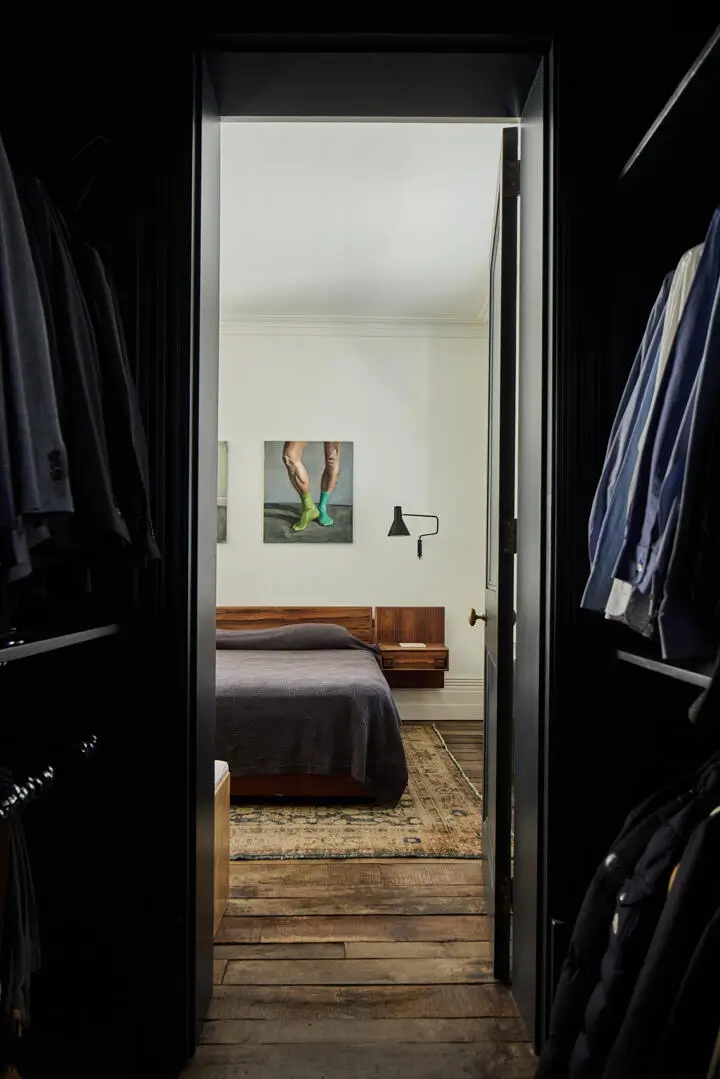 A Refined Riverside Apartment with Reclaimed Elements in Chelsea’s Historic “Writer’s Block” 22 elegant-renovated-interiors-19th-century-apartment-chelsea-london-nordroom