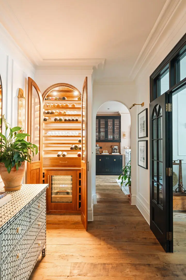 Bespoke Elements and a Green deVOL Kitchen in an Edwardian Mansion Apartment 7 green-devol-kitchen-mansion-apartment-river-thames-london-nordroom