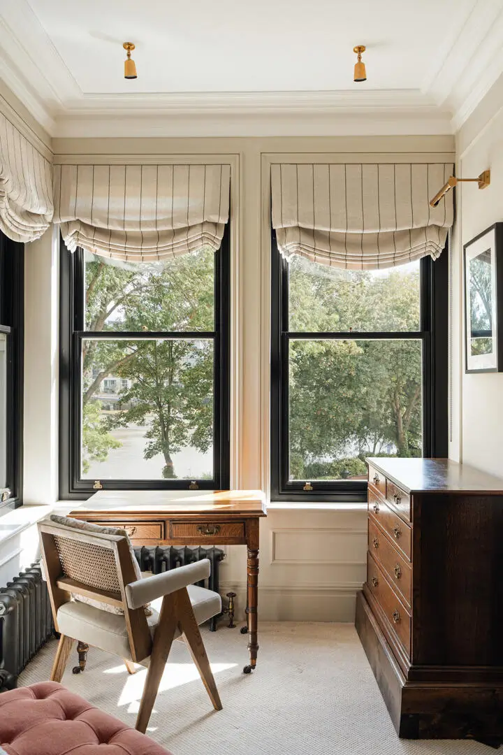 Bespoke Elements and a Green deVOL Kitchen in an Edwardian Mansion Apartment 15 green-devol-kitchen-mansion-apartment-river-thames-london-nordroom
