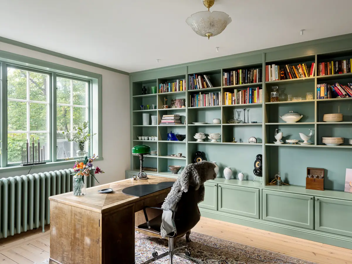 A Grand Apartment with a Green Kitchen in a Turn-of-the-Century Villa 10 green-kitchen-1910-villa-stockholm