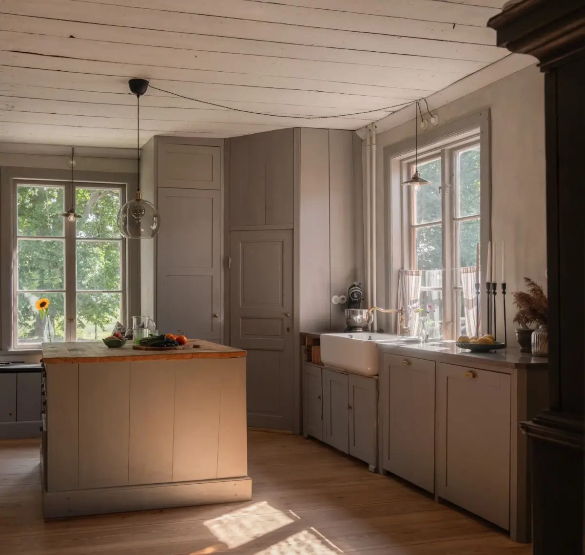 Historic Character in a Unique 18th-Century Swedish Country House 11 historic-character-18th-century-country-house-sweden-nordroom