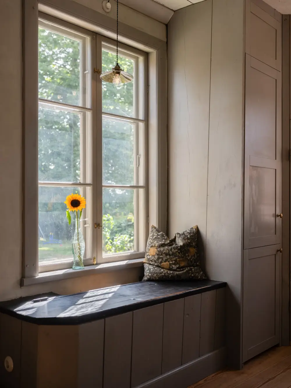 Historic Character in a Unique 18th-Century Swedish Country House 12 historic-character-18th-century-country-house-sweden-nordroom