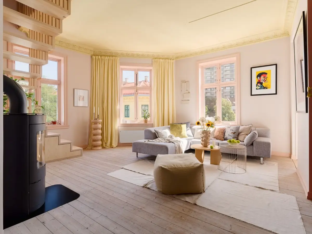 A Colorful Late 19th-Century Duplex Apartment in Oslo 2 light-colorful-duplex-apartment-oslo