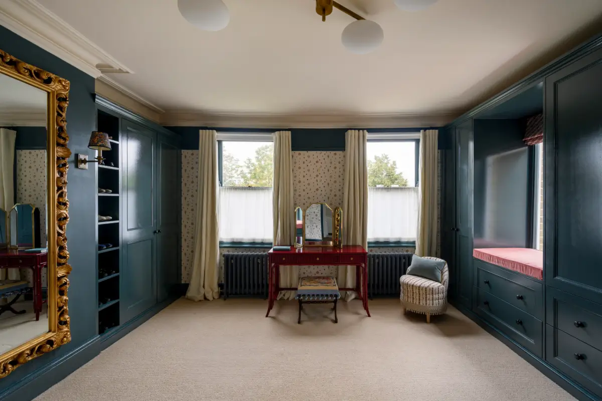 Downton Abbey Actress Michelle Dockery Puts Her Colorful London Townhouse on the Market 21 michelle-dockery-west-london-townhouse-nordroom