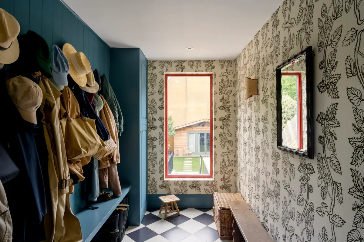 Downton Abbey Actress Michelle Dockery Puts Her Colorful London Townhouse on the Market 2 michelle-dockery-west-london-townhouse-nordroom