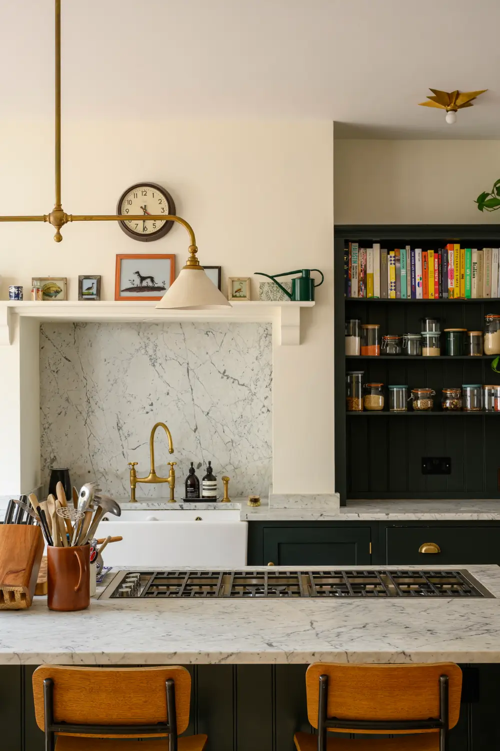 Downton Abbey Actress Michelle Dockery Puts Her Colorful London Townhouse on the Market 8 michelle-dockery-west-london-townhouse-nordroom