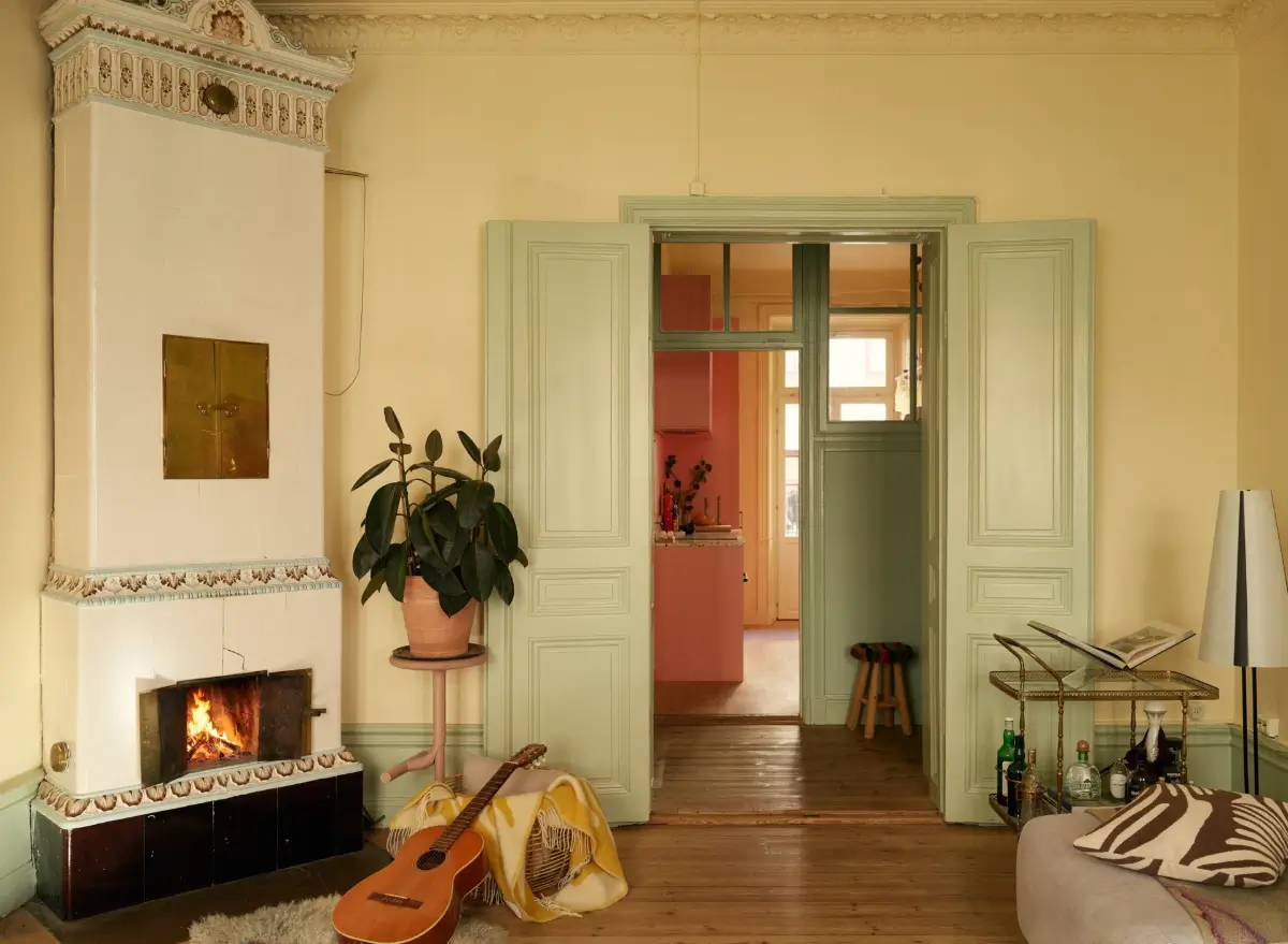Before & After: A Colorful, Modern Update for a Late 19th-Century Apartment 22 pink-kitchen-painted-green-joinery-late-19th-century-stockholm-apartment-nordroom