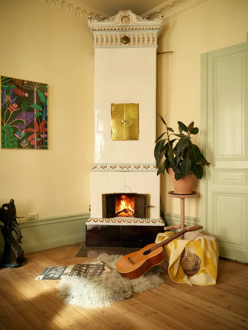Before & After: A Colorful, Modern Update for a Late 19th-Century Apartment 13 pink-kitchen-painted-green-joinery-late-19th-century-stockholm-apartment-nordroom