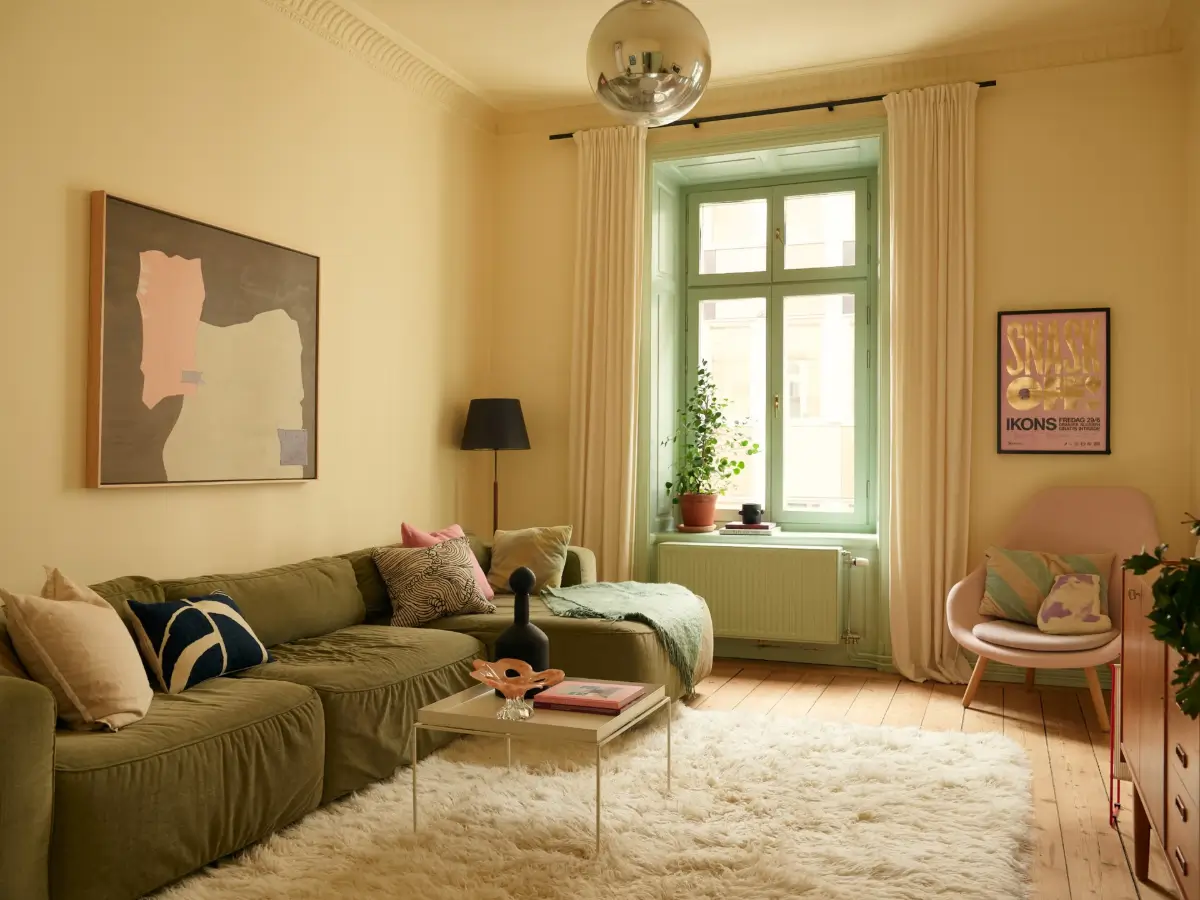 Before & After: A Colorful, Modern Update for a Late 19th-Century Apartment 2 pink-kitchen-painted-green-joinery-late-19th-century-stockholm-apartment-nordroom