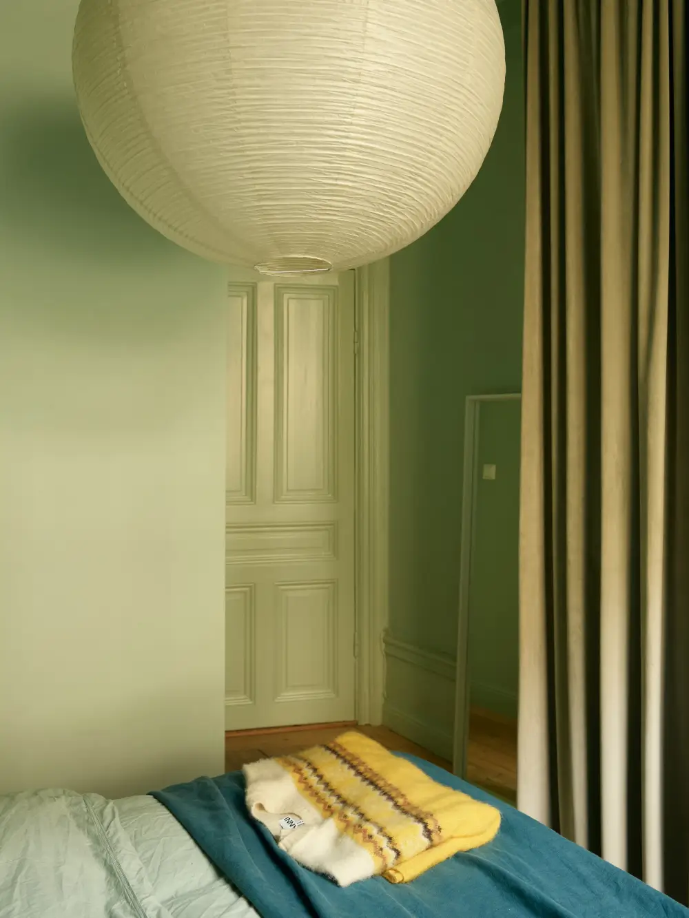 Before & After: A Colorful, Modern Update for a Late 19th-Century Apartment 40 pink-kitchen-painted-green-joinery-late-19th-century-stockholm-apartment-nordroom