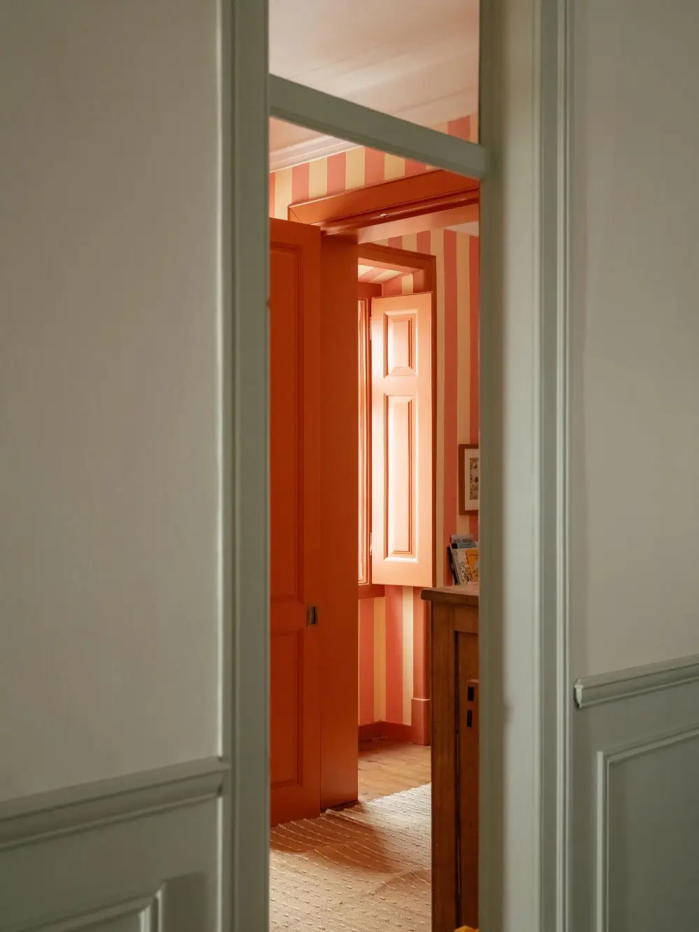 A Renovated Lisbon Apartment near Gulbenkian Gardens 12 preserved-details-renovated-historic-apartment-lisbon-nordroom