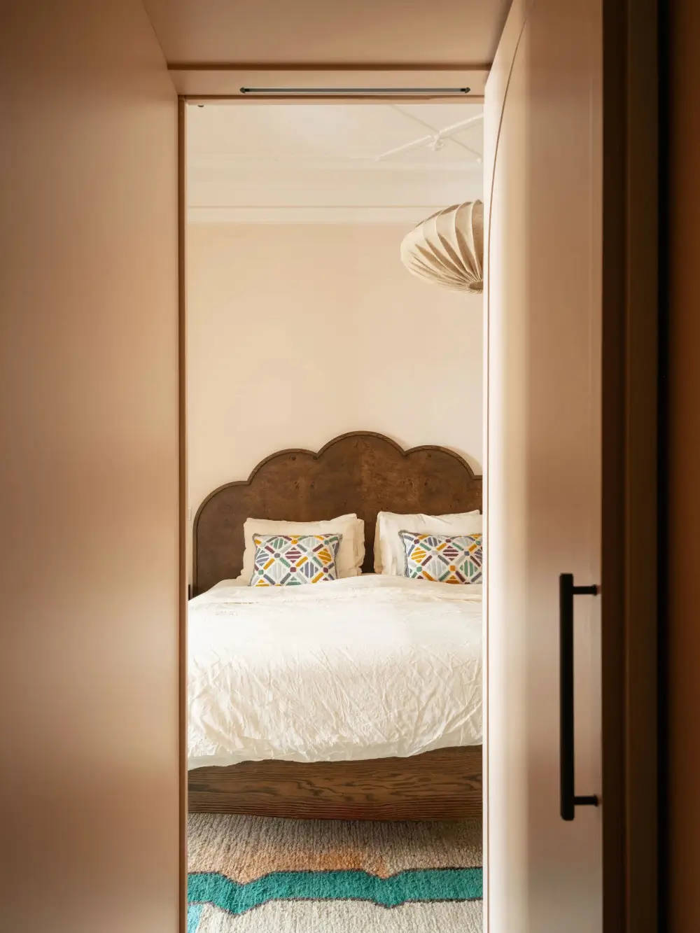 A Renovated Lisbon Apartment near Gulbenkian Gardens 16 preserved-details-renovated-historic-apartment-lisbon-nordroom
