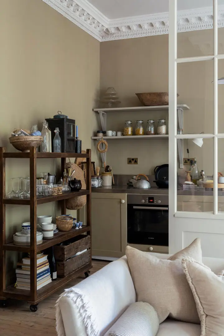 Period Features and Warm Interiors in a Georgian Apartment Overlooking Clapton Common 11 restored-features-small-georgian-apartment-london-nordroom