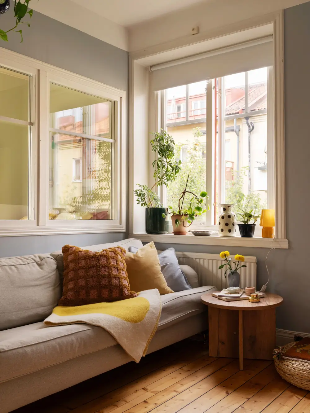 A Small Stockholm Corner Apartment Updated with a Butter-Yellow Kitchen 3 small-corner-apartment-yellow-kitchen-nordroom