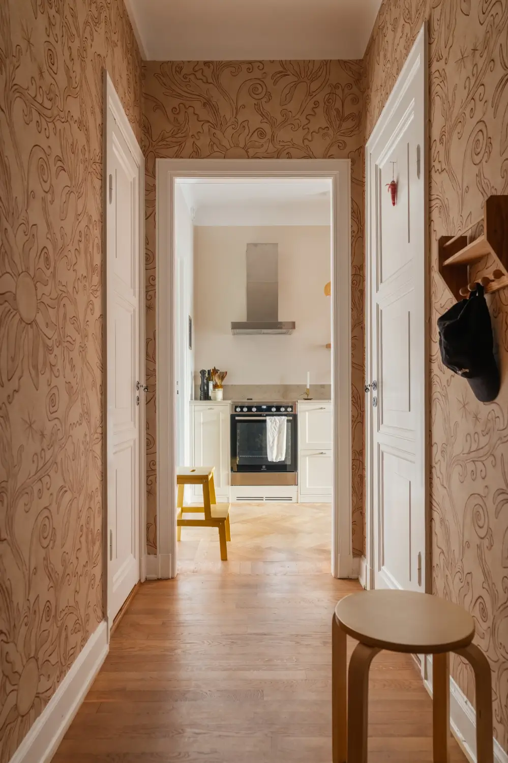 A Soft Palette with Red Accents in a Stockholm Apartment 17 soft-color-palette-red-accents-stockholm-apartment-nordroom