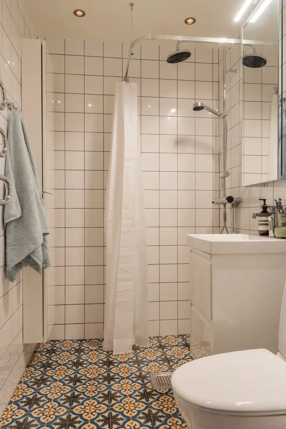 A Soft Palette with Red Accents in a Stockholm Apartment 19 soft-color-palette-red-accents-stockholm-apartment-nordroom
