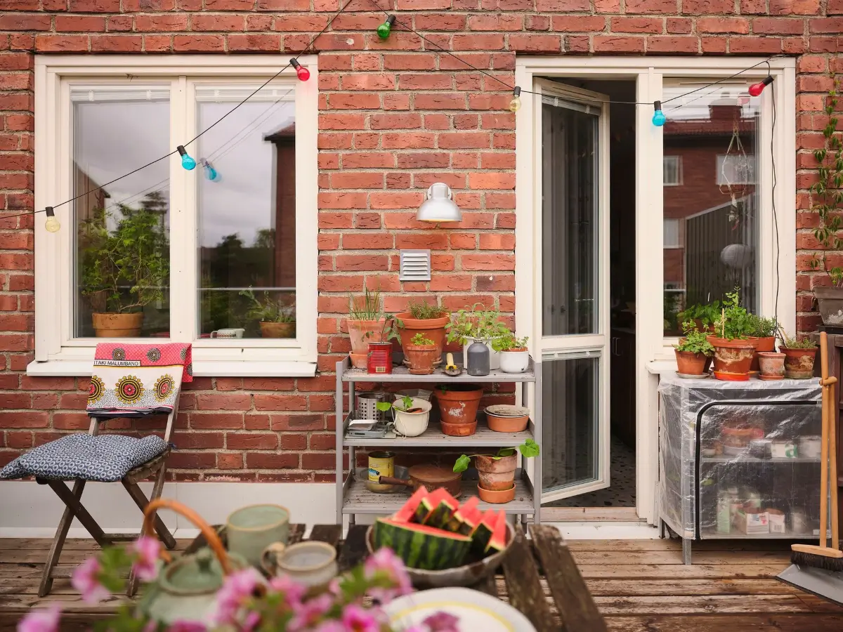 A Renovated Kitchen with Terrazzo Tiles in a 1940s Apartment 13 terrazzo-tiles-1940s-stockholm-apartment-nordroom