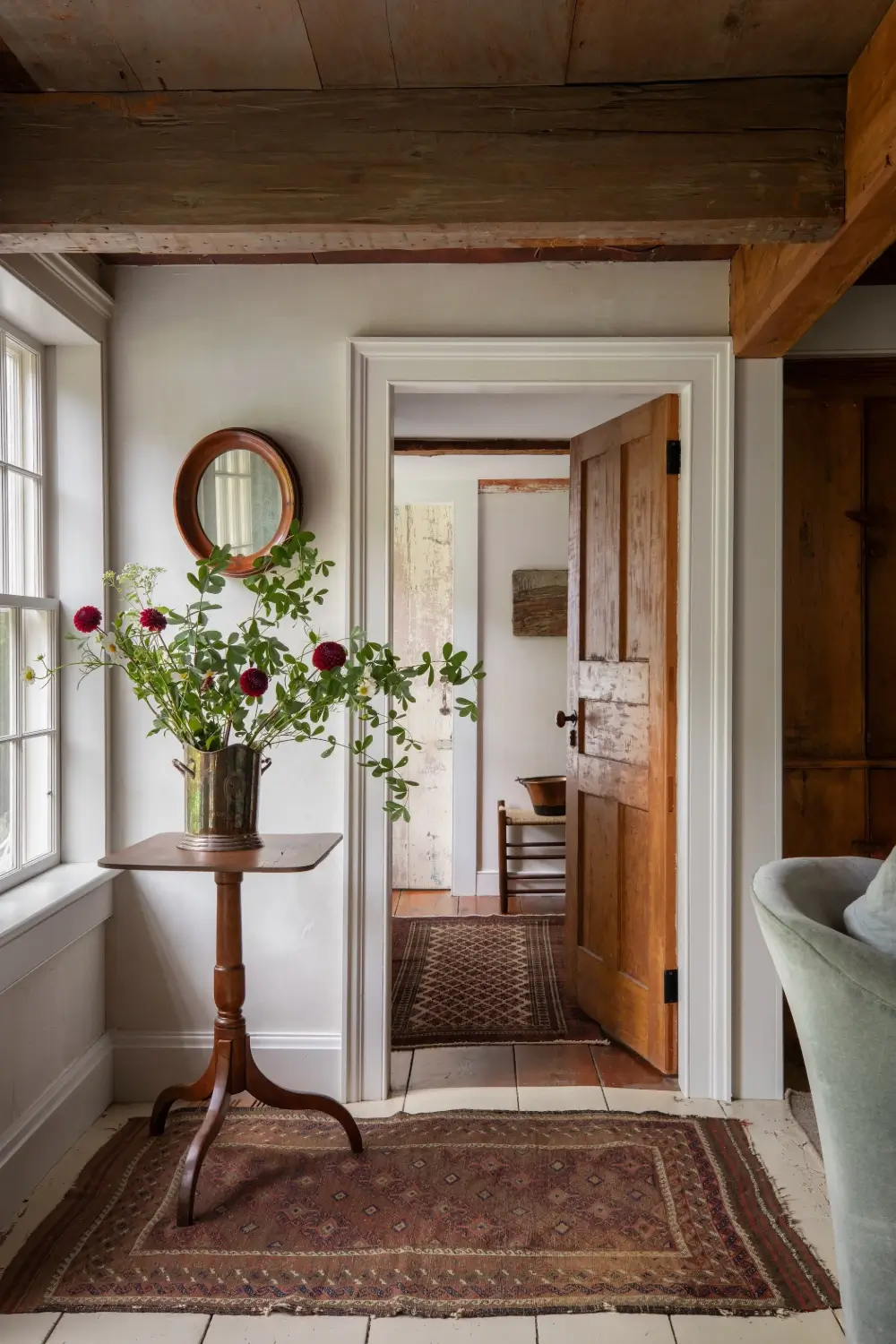 A Restored 18th-Century Farmhouse and a Converted Barn in the Hudson Valley 15 thoughtfully-restored-18th-century-farmhouse-hudson-valley